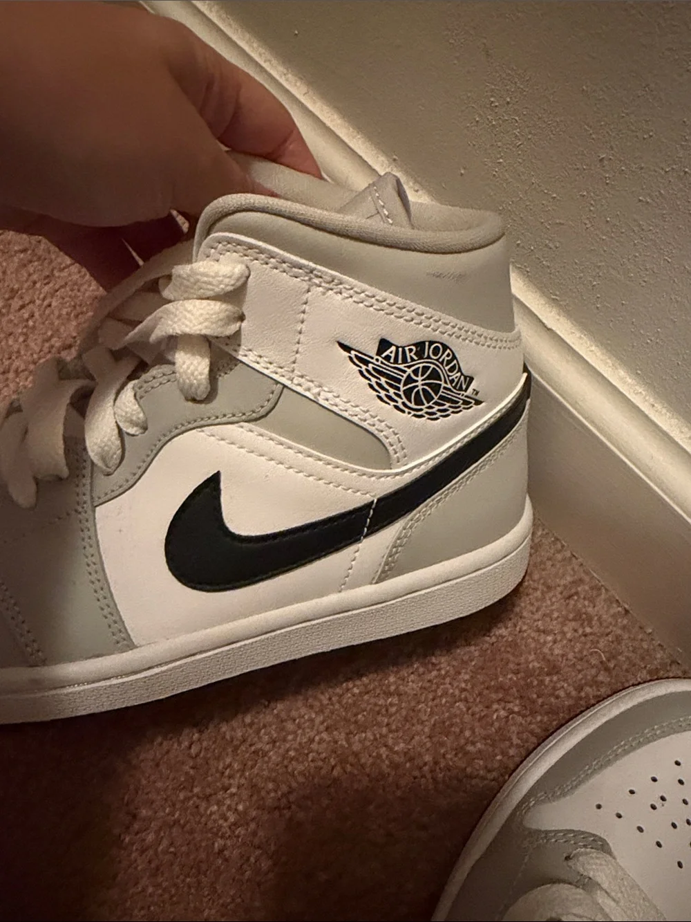 Nike Women's White and Light Gray High-Top Sneakers